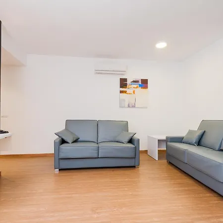 アパートホテル Kn Columbus 3*