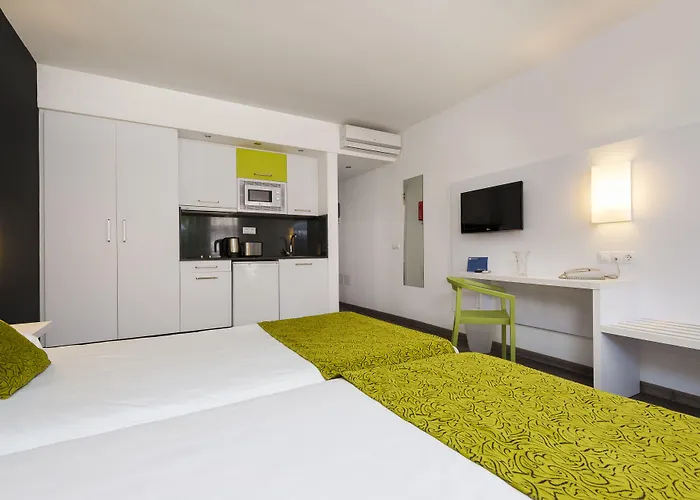 Apartahotel Kn Columbus 3*