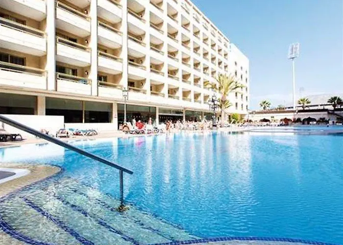 Kn Columbus Apartahotel 3*