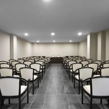Kn Columbus Apart-hotel 3*