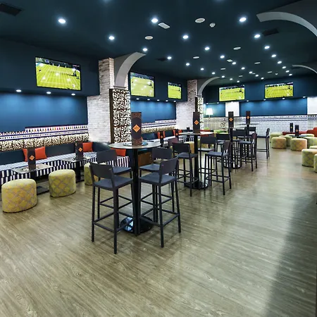 Kn Columbus מלון דירות 3*