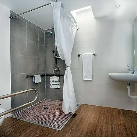Kn Columbus Apartahotel 3*