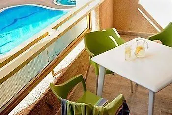 Kn Columbus Apart Otel 3*