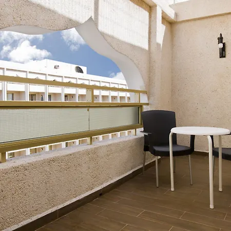 Aparthotel Kn Columbus 3*