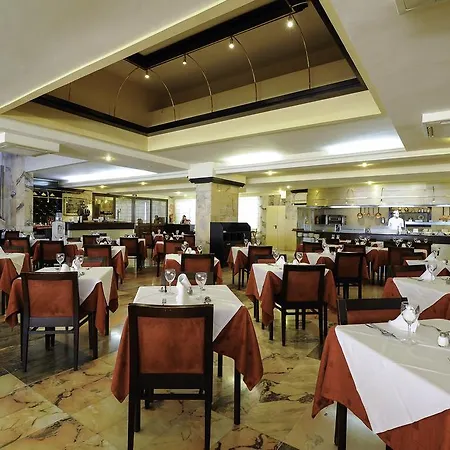 アパートホテル Kn Columbus プラヤ・デ・ラス・アメリカス