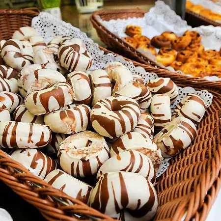 Aparthotel Kn Columbus 3*