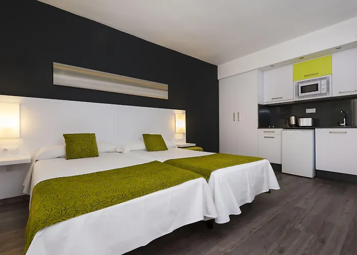 Aparthotel Kn Columbus 3*